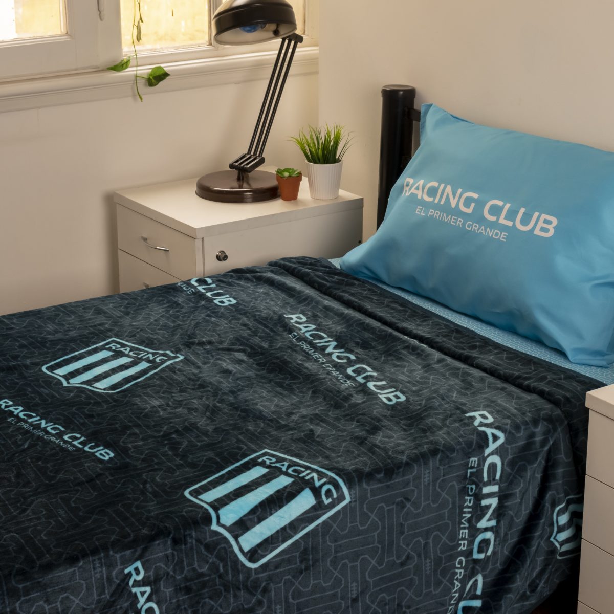 Frazada Flannel Racing 2 Plazas Y Media 220X240Cm - Imagen 3