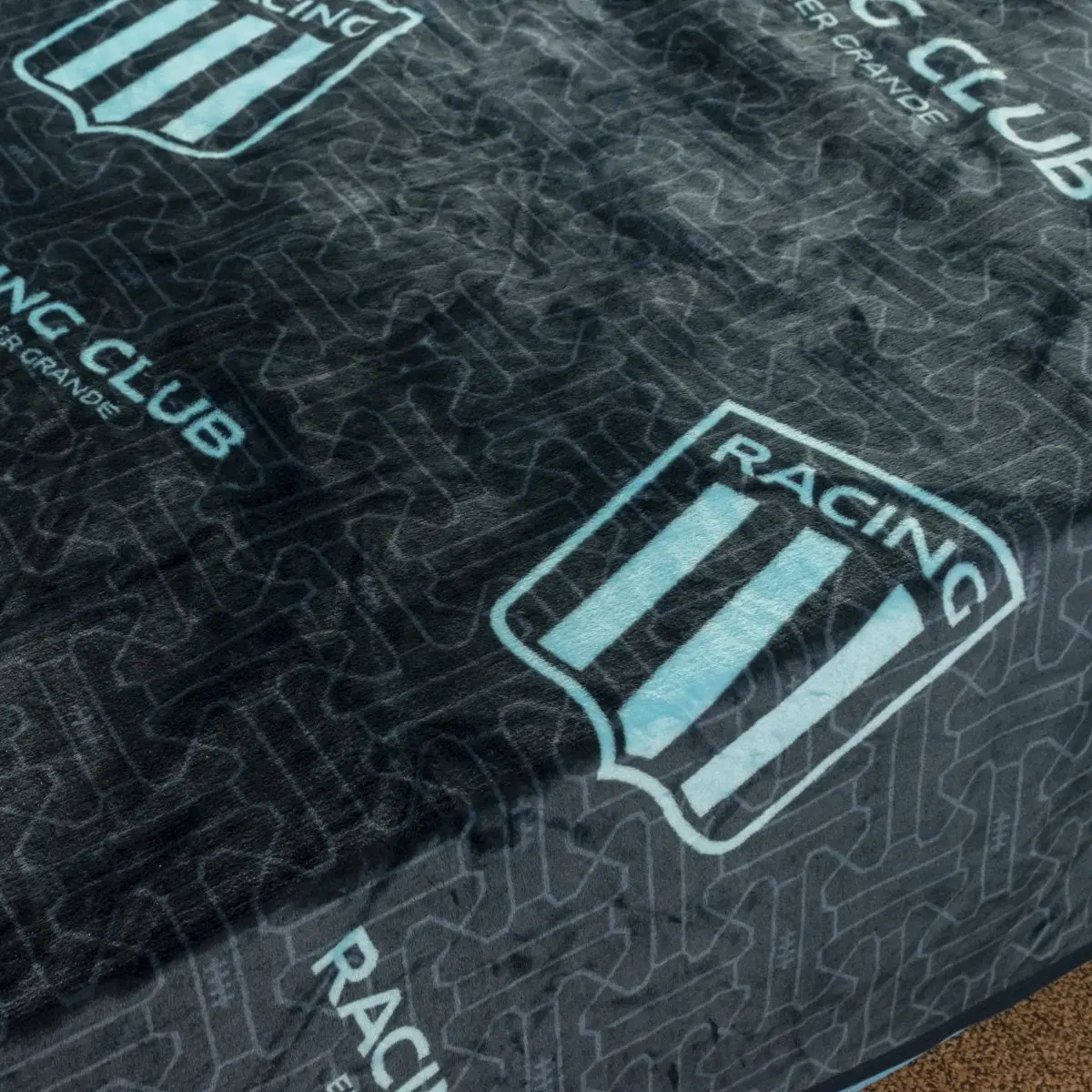 Frazada Flannel Racing 2 Plazas Y Media 220X240Cm - Imagen 2