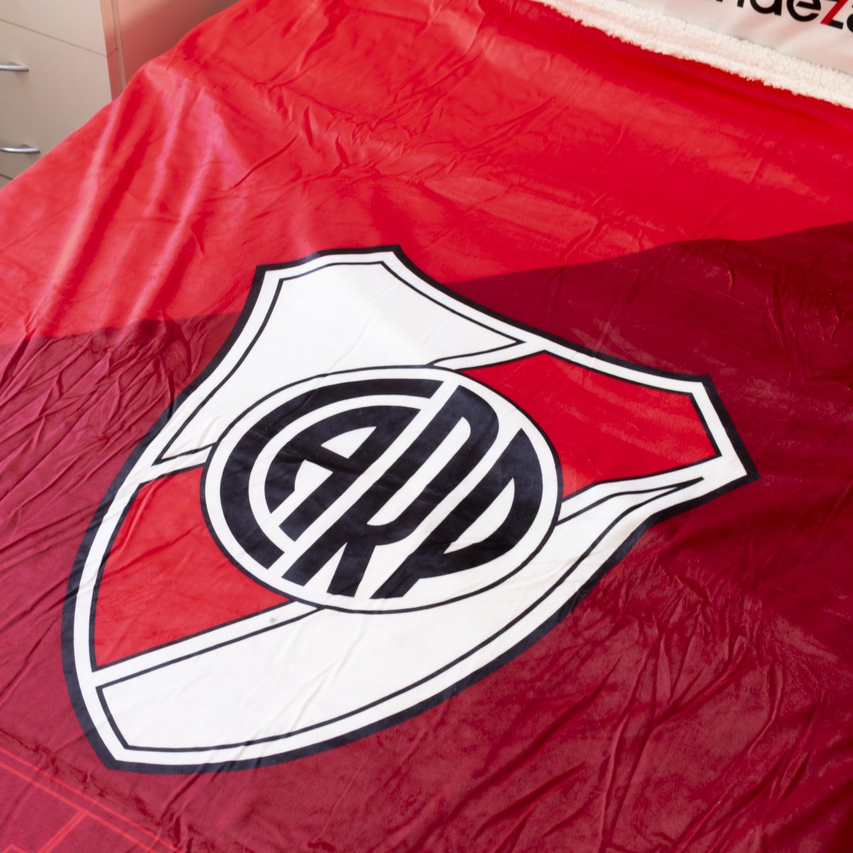 Frazada Con Corderito River Plate 1 Plaza Y Media - Imagen 2