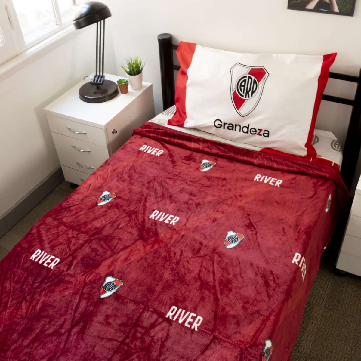 Frazada Flannel River Plate Twin Size 160X240Cm Con Funda - Imagen 3