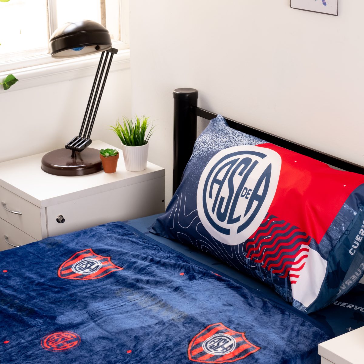 Frazada Flannel San Lorenzo 2 Plazas Y Media 220X240Cm - Imagen 3