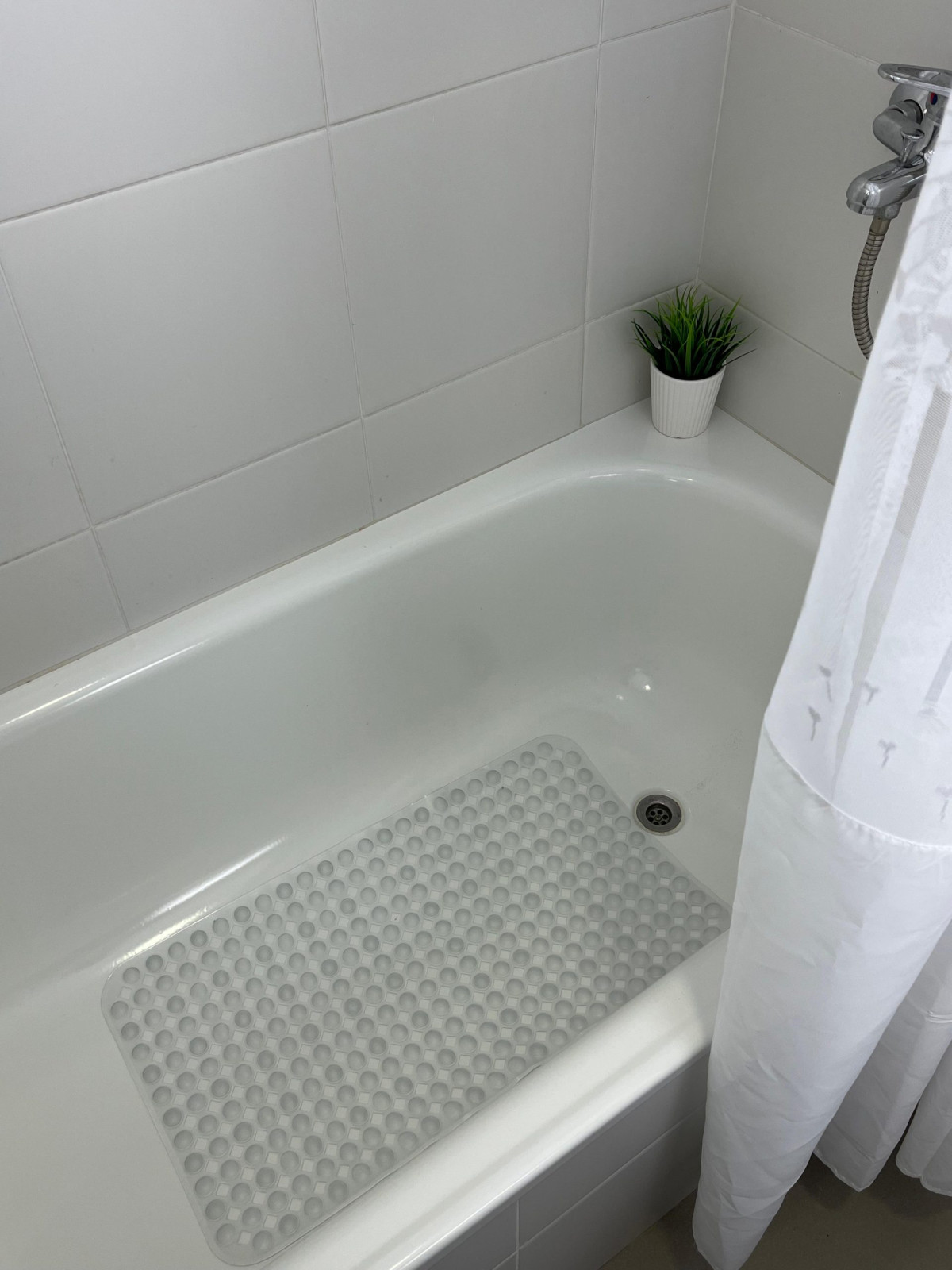 Alfombra Pvc Con Bolitas 70X40Cm Aprox - Imagen 1