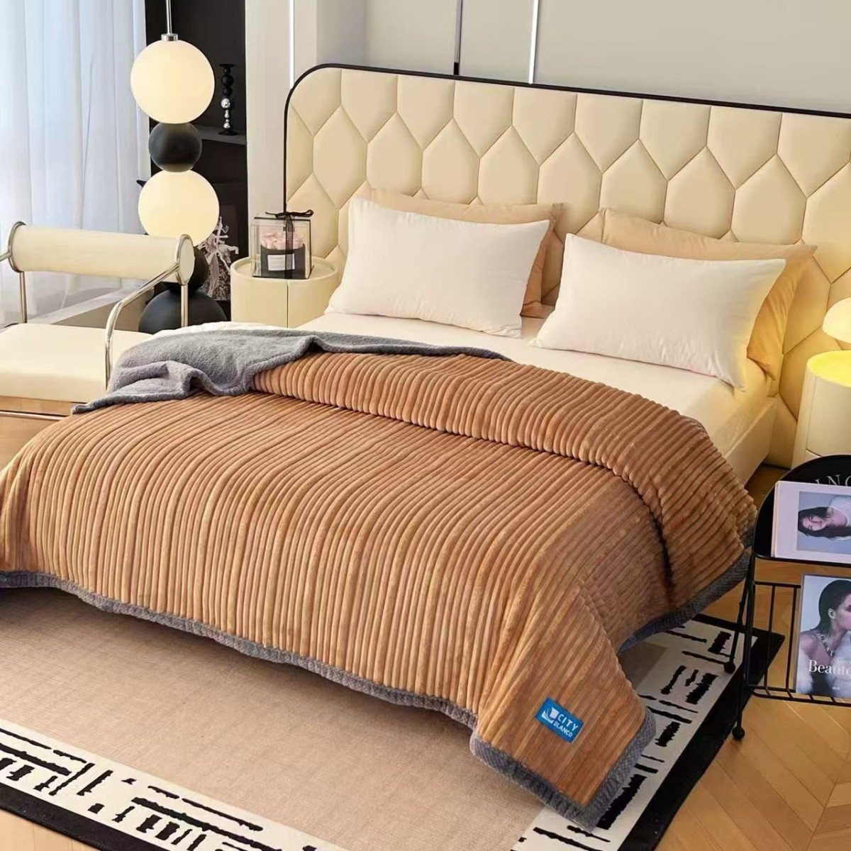 Frazada Rayada Flannel Con Interior De Corderito - King Size - Imagen 4