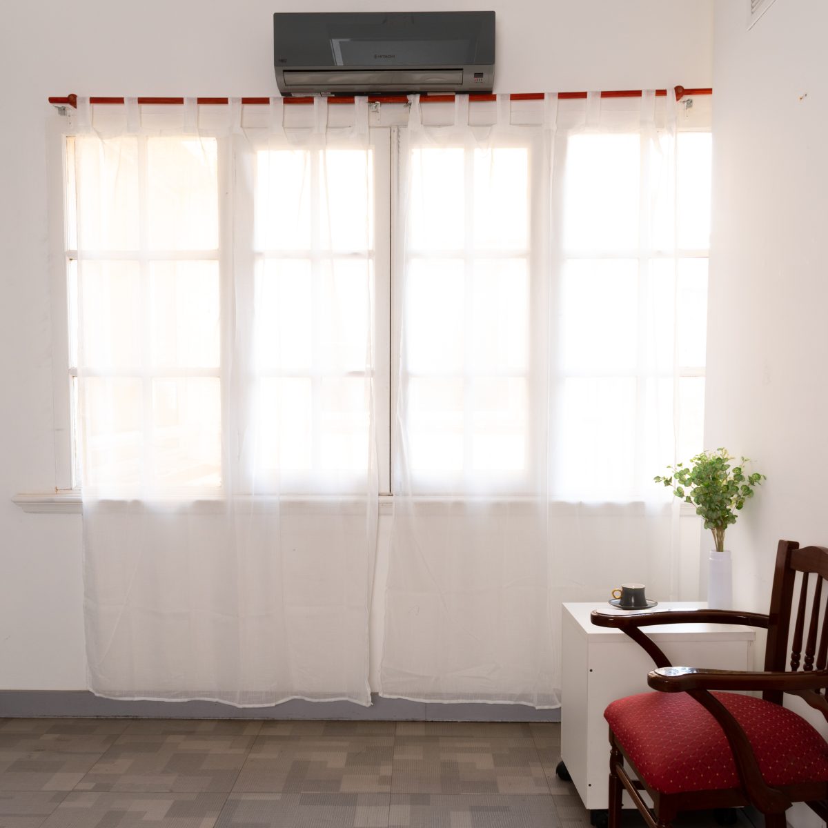 Juego De Cortina Voile Bordada 2X140X220 (Aprox) - Imagen 1