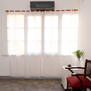 Juego De Cortina Voile Bordada 2X140X220 (Aprox)