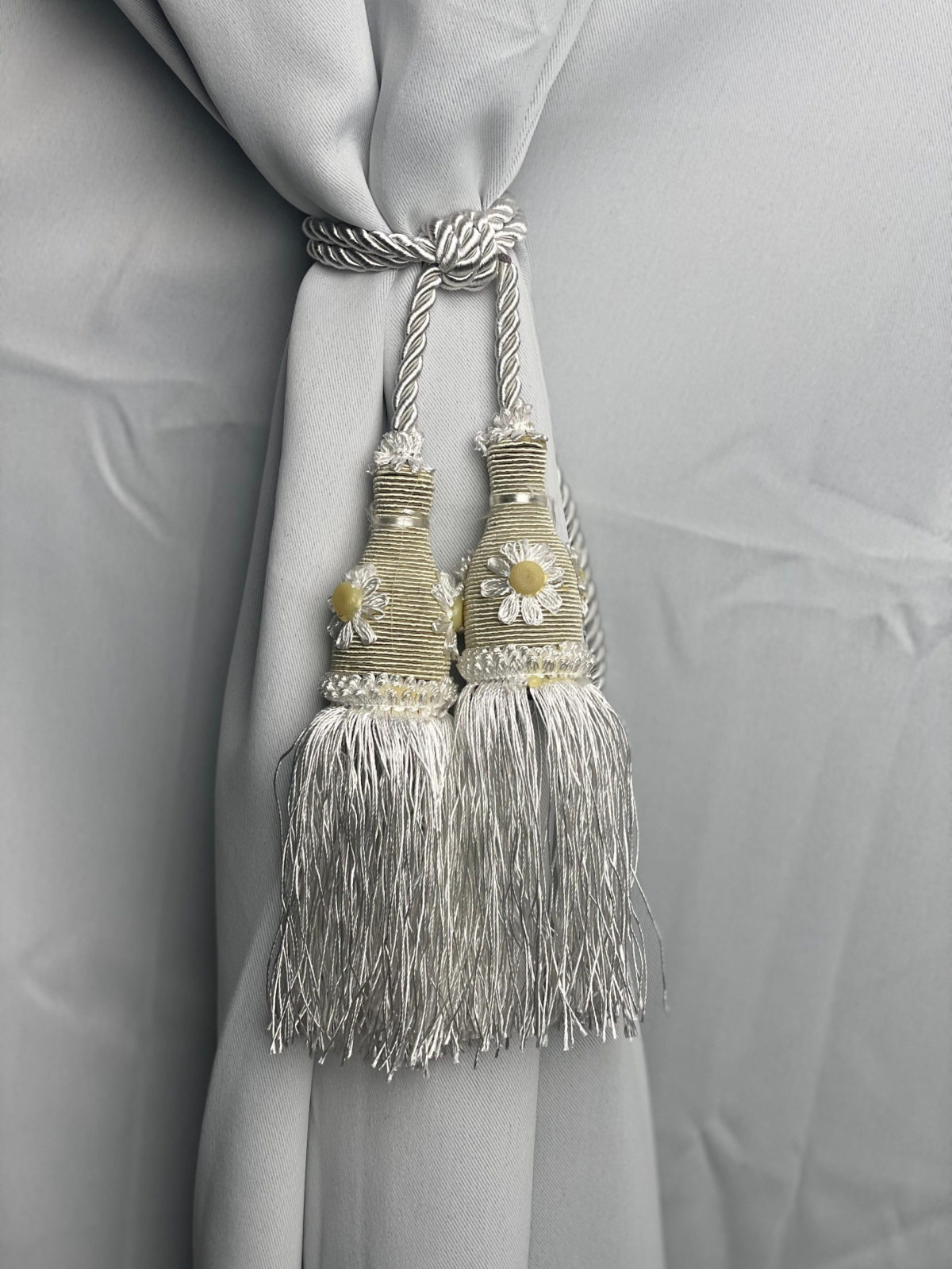 Borla Con Aplique Flor - Imagen 6