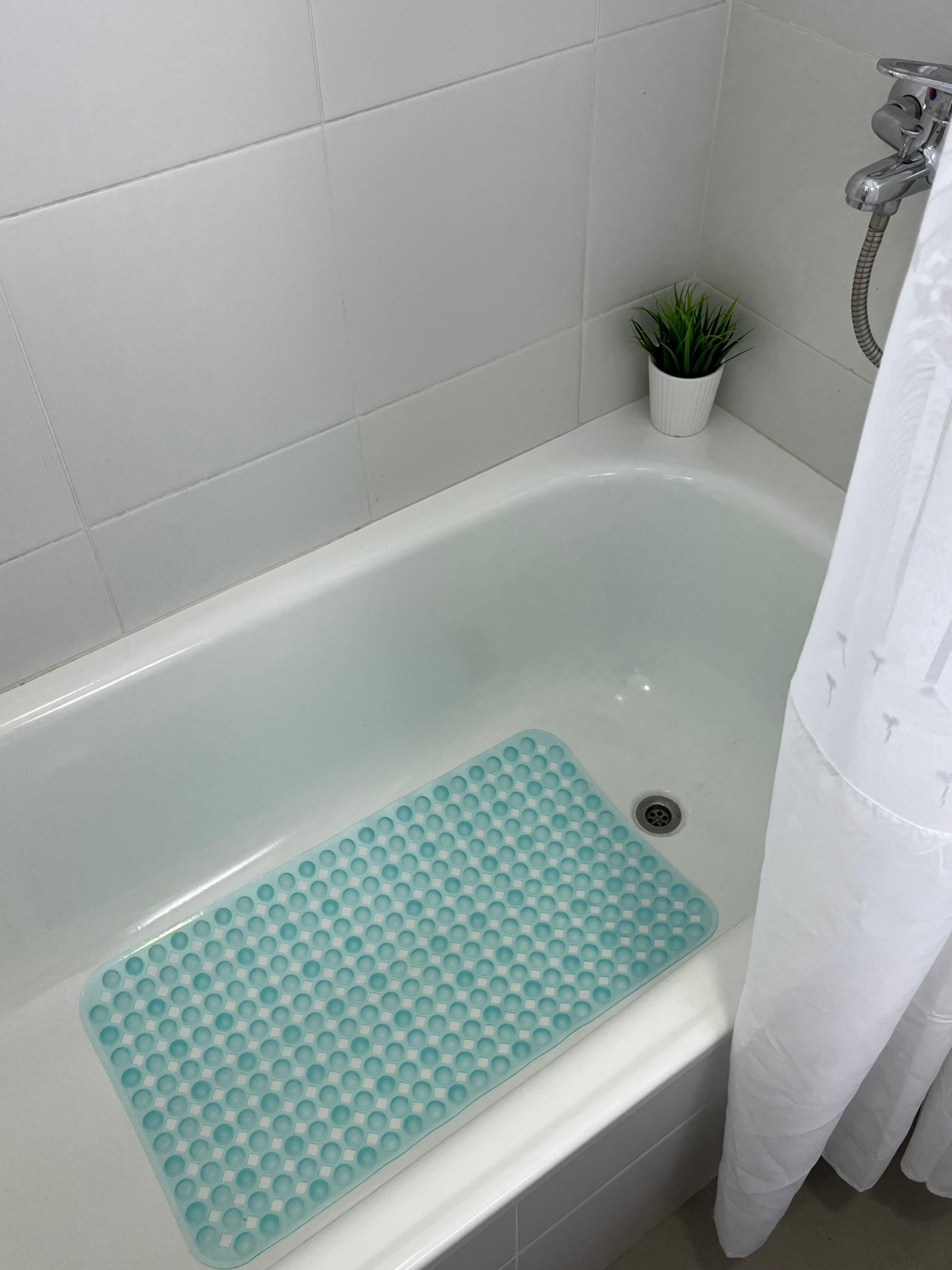 Alfombra Pvc Con Bolitas 70X40Cm Aprox - Imagen 1